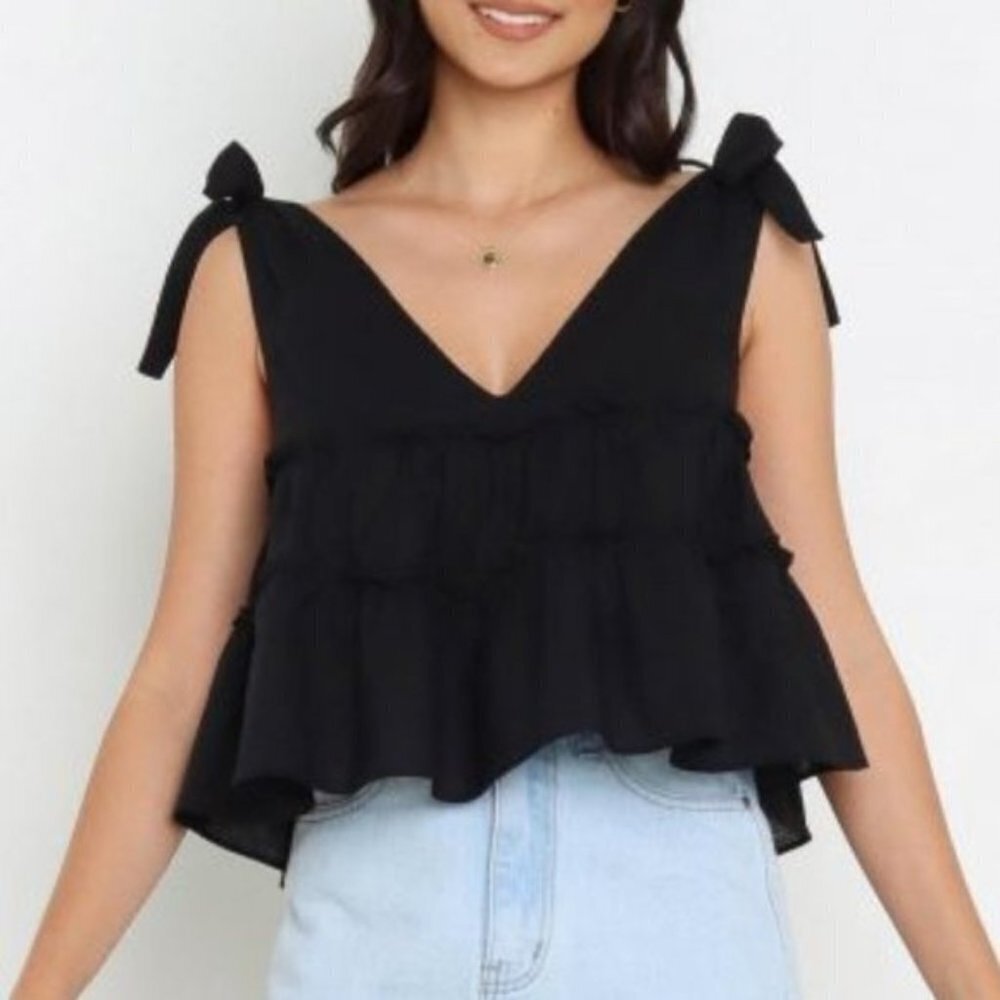 Petal & Pup V Neck Cropped Tie Straps Women Top Erenda, Black, 10 (XL) NWT